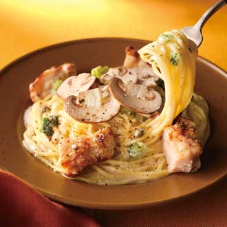 グリルチキンのアンチョビクリームパスタ