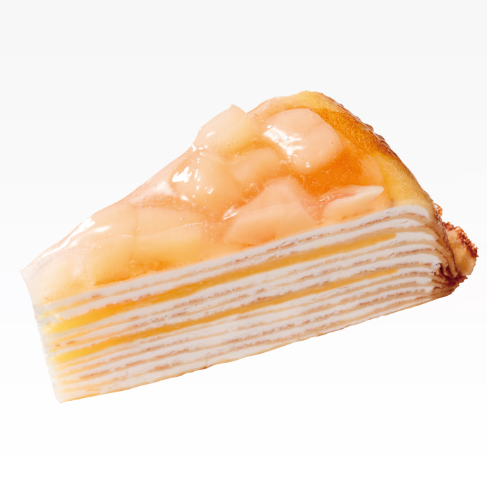 果実を食べる　白桃ミルクレープ